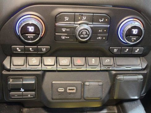 Used 2019 Chevrolet Silverado 1500 LTZ image 22