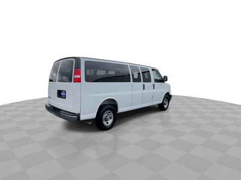Used 2025 Chevrolet Express 3500 LT w/ LT Preferred Equipment Group RWD image 8