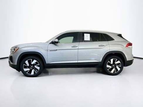 Used 2025 Volkswagen Atlas Cross Sport SE AWD/4WD image 4