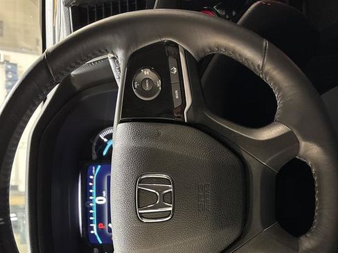 Used 2019 Honda Pilot Touring image 15