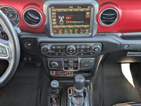 Used 2023 Jeep Gladiator Rubicon w/ Cold Weather Group image 7