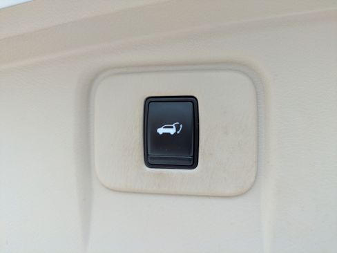 Used 2019 Nissan Murano Platinum FWD image 12