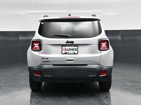 Used 2021 Jeep Renegade Sport image 9