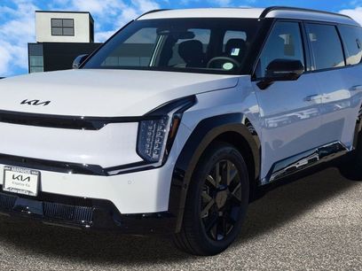 New 2026 Kia EV9 Land w/ Nightfall Edition Package
