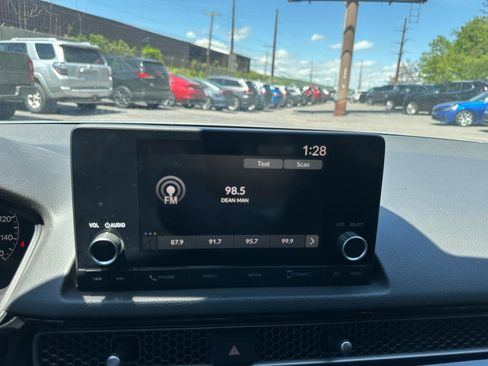 Used 2023 Honda Civic Sport image 14
