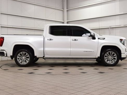 Used 2023 GMC Sierra 1500 Denali AWD/4WD image 9