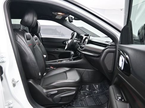 Used 2025 Jeep Compass Trailhawk AWD/4WD image 26