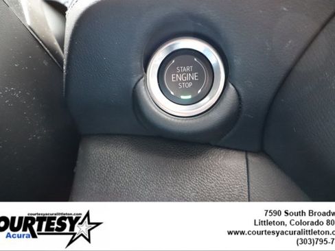 Used 2025 Chevrolet Tahoe High Country AWD/4WD image 16