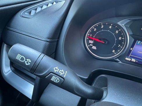 Used 2022 GMC Terrain SLE w/ Driver Convenience Package image 25