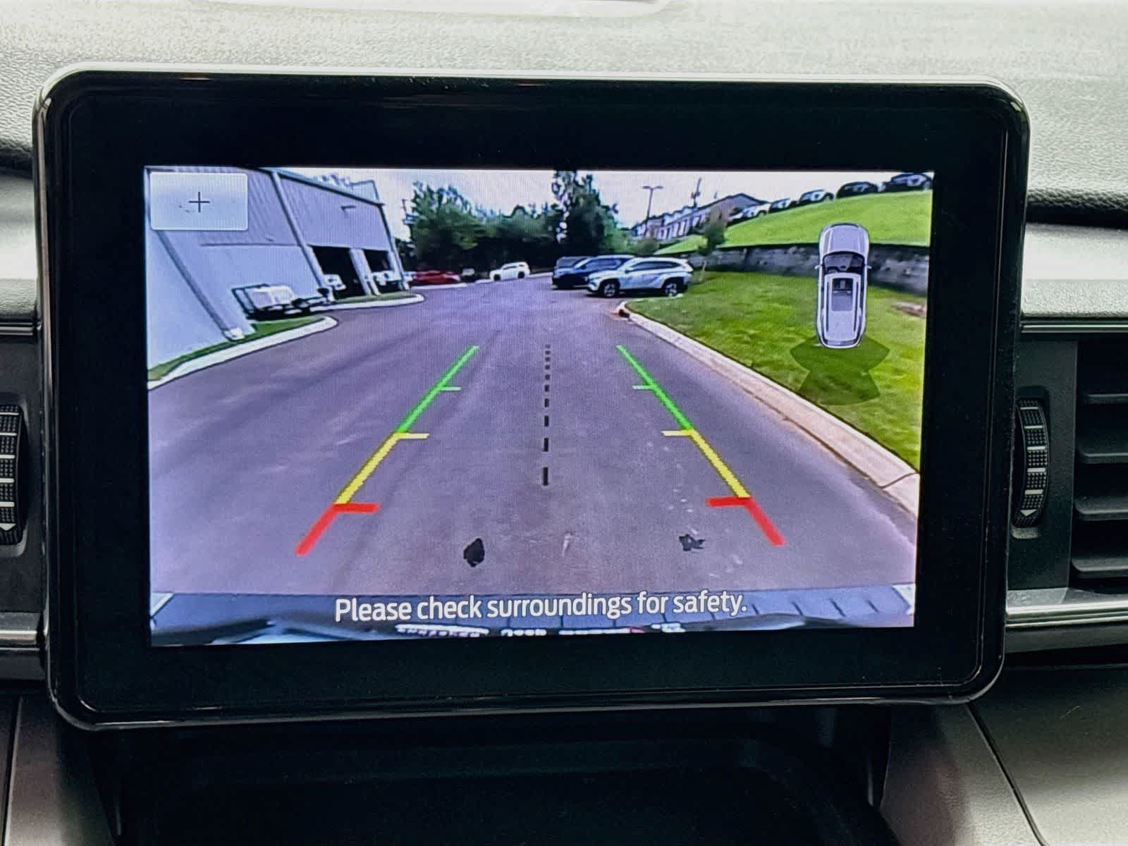 Used 2023 Ford Explorer XLT w/ Equipment Group 202A AWD/4WD image 14