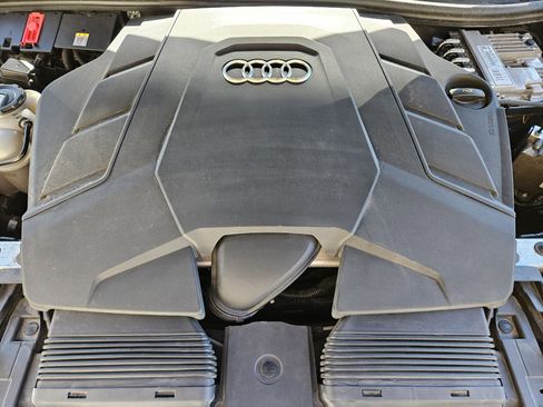 Used 2021 Audi Q8 Premium w/ Black Optic Package image 33