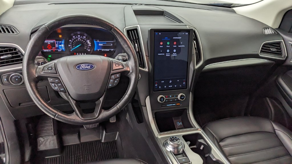Certified 2022 Ford Edge SEL w/ Convenience Package AWD/4WD image 3
