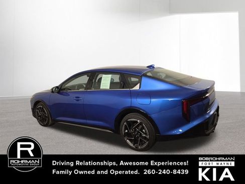 Used 2025 Kia K4 GT-Line image 11