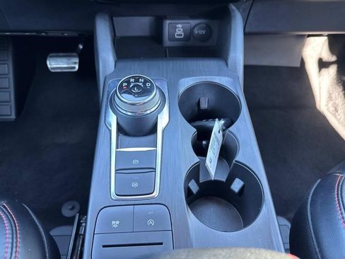 Used 2024 Ford Escape ST-Line image 31