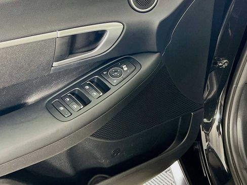 Certified 2022 Hyundai Sonata SE w/ Cargo Package image 18