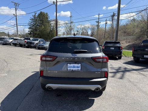 Used 2025 Ford Escape Active w/ Cold Weather Package image 4