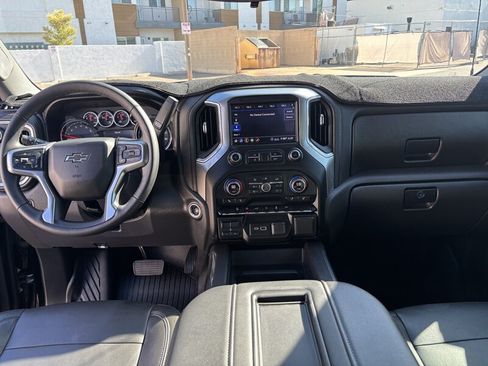 Used 2020 Chevrolet Silverado 1500 LT Trail Boss AWD/4WD image 32