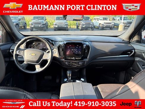 Used 2023 Chevrolet Traverse High Country AWD/4WD image 14
