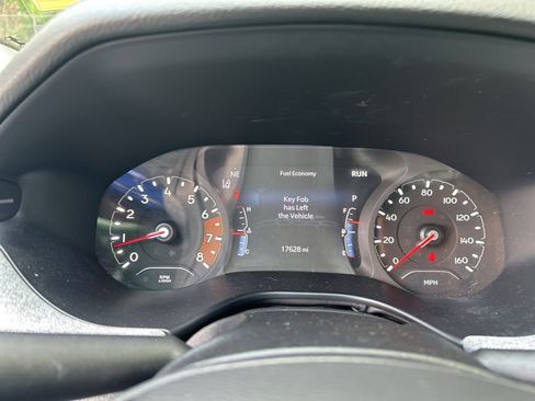 Used 2022 Jeep Compass Latitude w/ Sun and Sound Group AWD/4WD image 22
