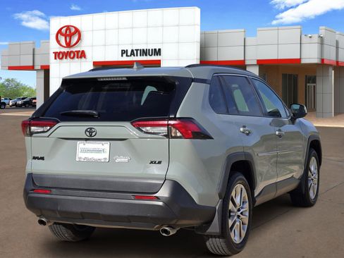 Used 2019 Toyota RAV4 XLE Premium w/ Cold Weather Package image 5