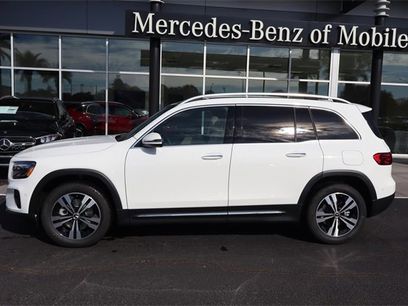 New 2025 Mercedes-Benz GLB 250