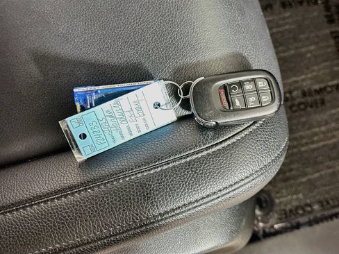 Used 2025 Honda Odyssey EX-L image 36