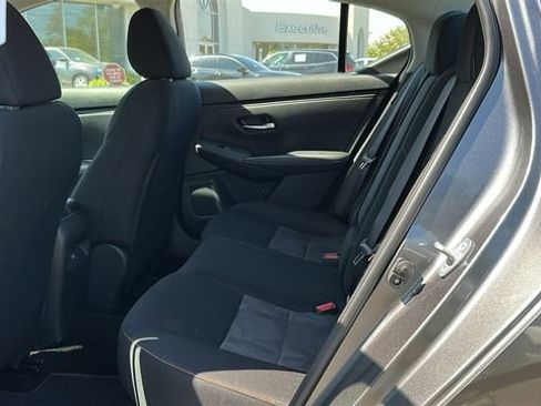 Certified 2023 Nissan Sentra SR FWD image 20