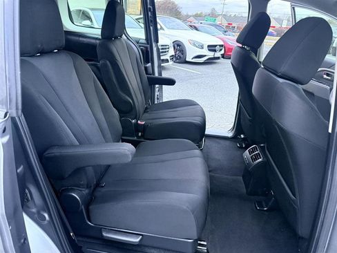 Used 2015 MAZDA MAZDA5 Sport image 15