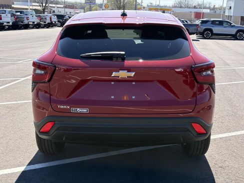 New 2026 Chevrolet Trax LS w/ LS Convenience Package FWD image 13
