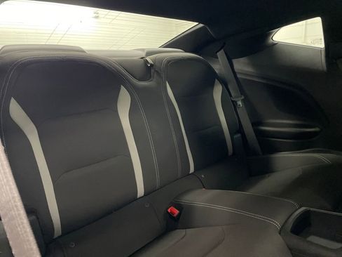 Used 2021 Chevrolet Camaro LT image 29
