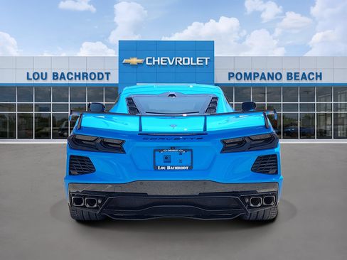 Used 2022 Chevrolet Corvette Stingray Preferred Cpe w/ Z51 Performance Package RWD image 4