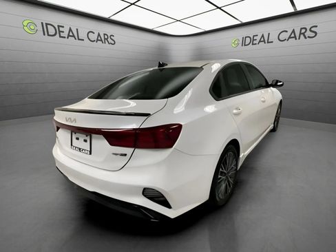 Used 2023 Kia Forte GT-Line w/ GT-Line Technology Package FWD image 5