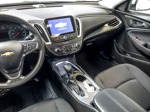 Used 2024 Chevrolet Malibu LT image 18