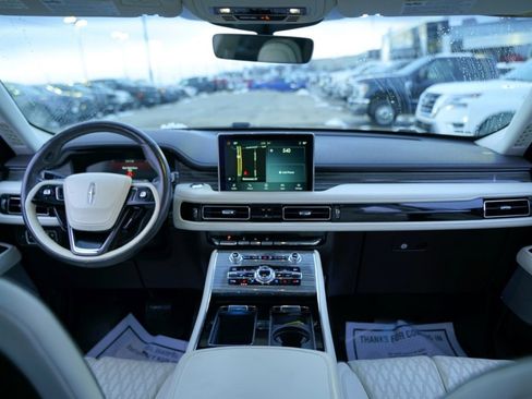 Used 2020 Lincoln Aviator Black Label w/ Dynamic Handling Package image 9