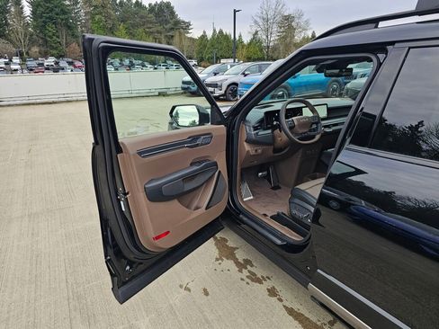 New 2026 Kia EV9 GT-Line image 23