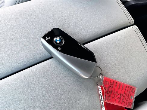 Used 2026 BMW X7 xDrive40i w/ Executive Package AWD/4WD image 36