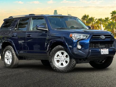Certified 2020 Toyota 4Runner SR5 RWD image 2