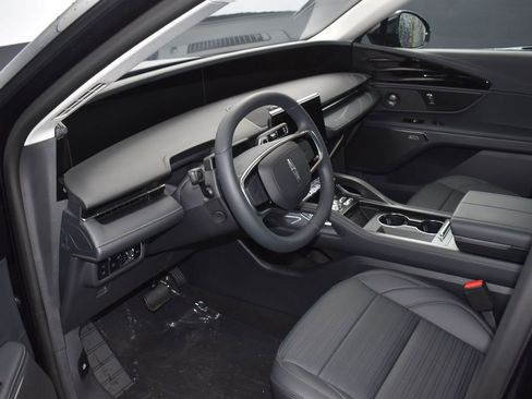 New 2026 Lincoln Nautilus Reserve w/ Jet Appearance Package image 8