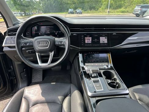 Used 2024 Audi Q7 3.0T Premium Plus AWD/4WD image 48