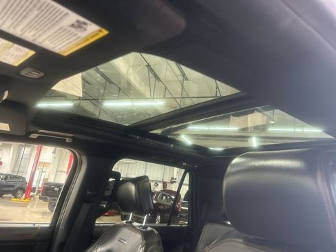 Used 2022 Ford Expedition Max Platinum image 34