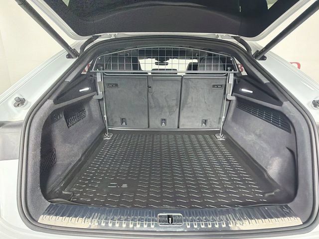 Used 2023 Audi SQ8 Prestige AWD/4WD image 32