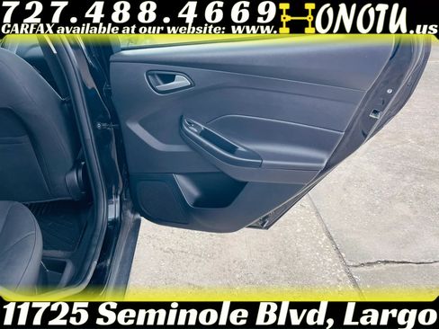 Used 2018 Ford Focus SE FWD image 17