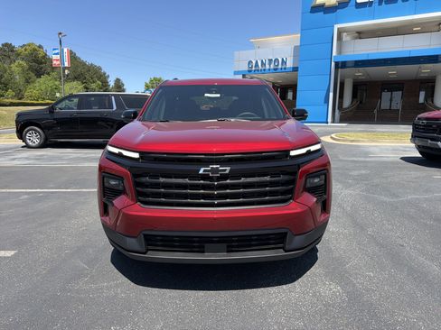 New 2026 Chevrolet Traverse LT image 2