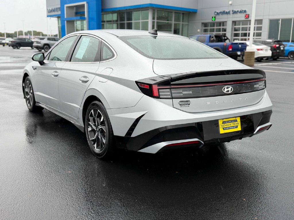 Used 2025 Hyundai Sonata SEL FWD image 9