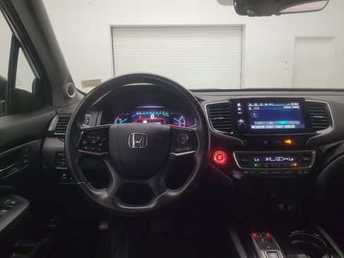 Used 2021 Honda Pilot Touring image 22