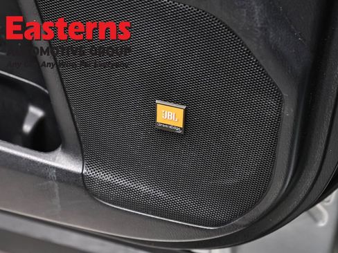 Used 2019 Toyota Highlander Limited w/ Carpet Mat Package (TMS) image 23