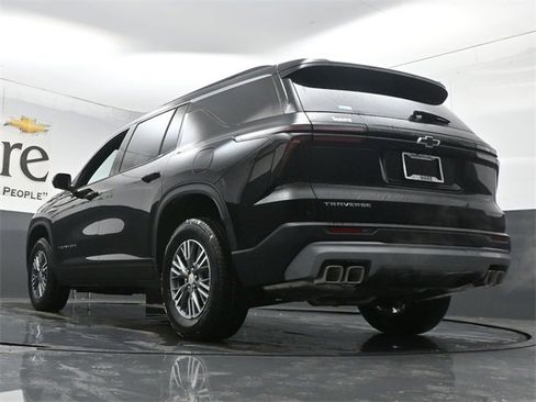 New 2026 Chevrolet Traverse LT w/ Driver Confidence Package image 5