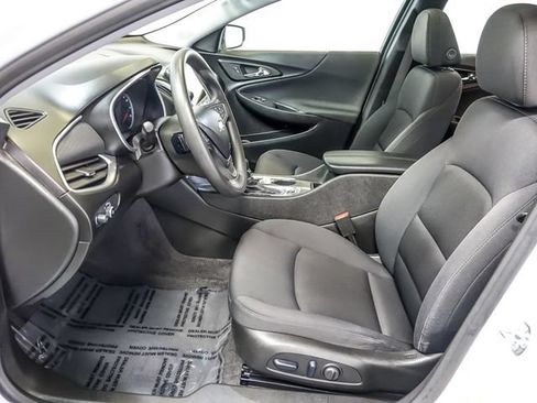 Used 2024 Chevrolet Malibu LT FWD image 12