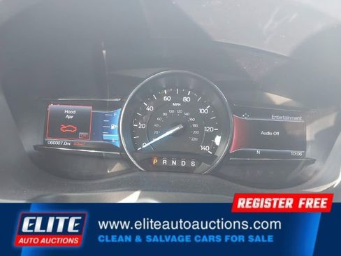 Used 2017 Ford Explorer XLT w/ Equipment Group 202A image 14