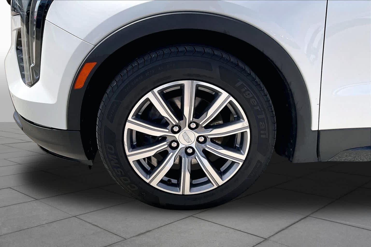 Used 2019 Cadillac XT4 Sport w/ Driver Awareness Package FWD image 11